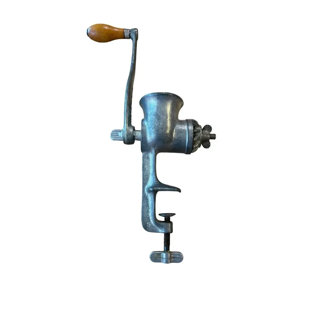 Vintage Universal‎ No 1 Food Chopper Meat Grinder Cast Iron Hand Crank LF&C USA
